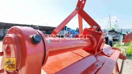 Почвофреза 1GQN-120 с боковым редуктор